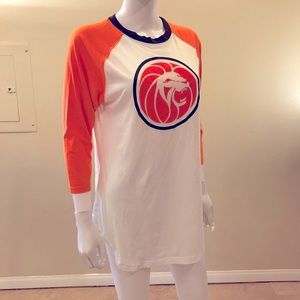 MGM Grand Las Vegas Logo Graphic Tee Womens XL Raglan Baseball Tee White Orange